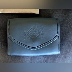 Nena & Co. Tesoro Grey Crossbody Bag/Clutch